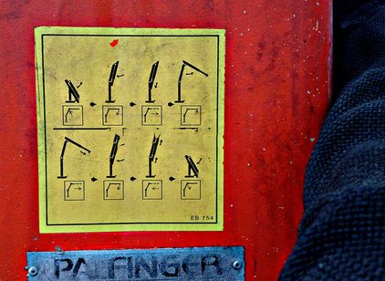 Аренда платформы с краном манипулятором MAN
26.403 30 тонн MAN 26.403