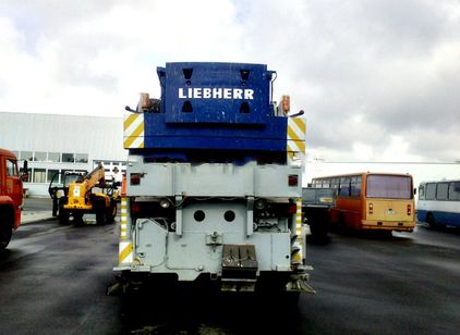 LIEBHERR 1050-4