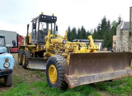 Автогрейдер ДЗ
                        99