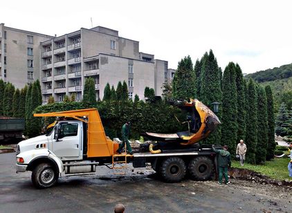 FORD для пересадки деревьев FORD для
пересадки