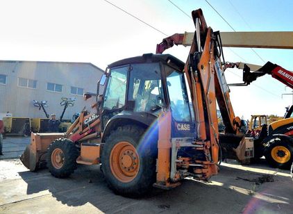 Аренда экскаватора с фронтальным погрузчиком CASE
580T CASE 580T