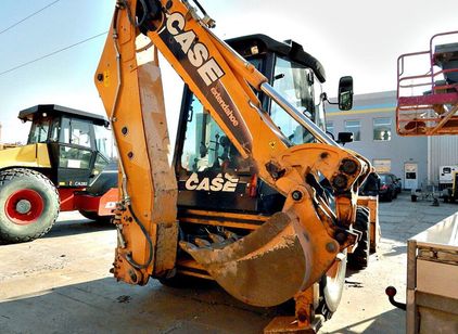 Аренда экскаватора с фронтальным погрузчиком CASE
580T CASE 580T