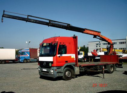 MERCEDES Actros 1832