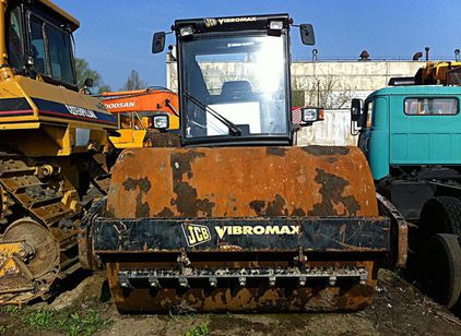 JCB
                        Vibromax