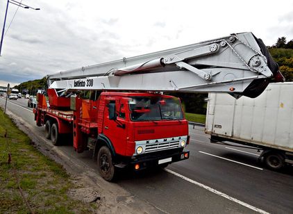 Аренда автовышки КАМАЗ 6540
33 метра Аренда КАМАЗ