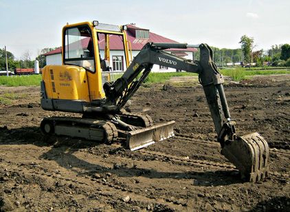 Услуги мини экскаватора VOLVO EC25 VOLVO
EC25