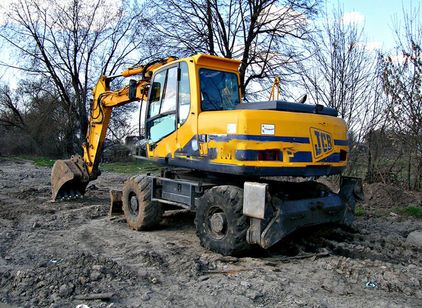 JCB JS130W